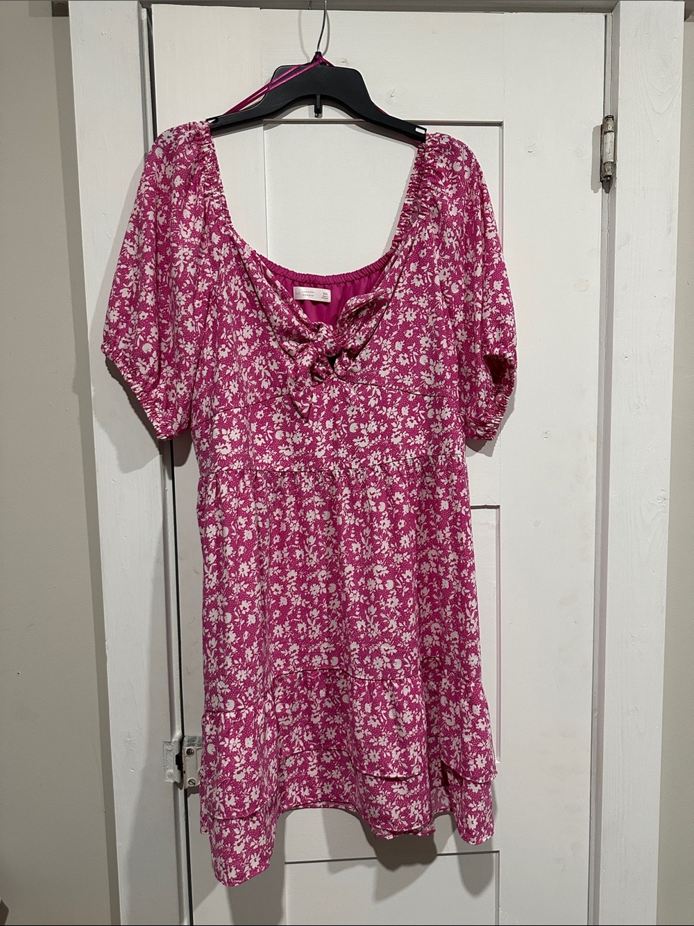 Women’s Pink Floral Tie-Front Dress